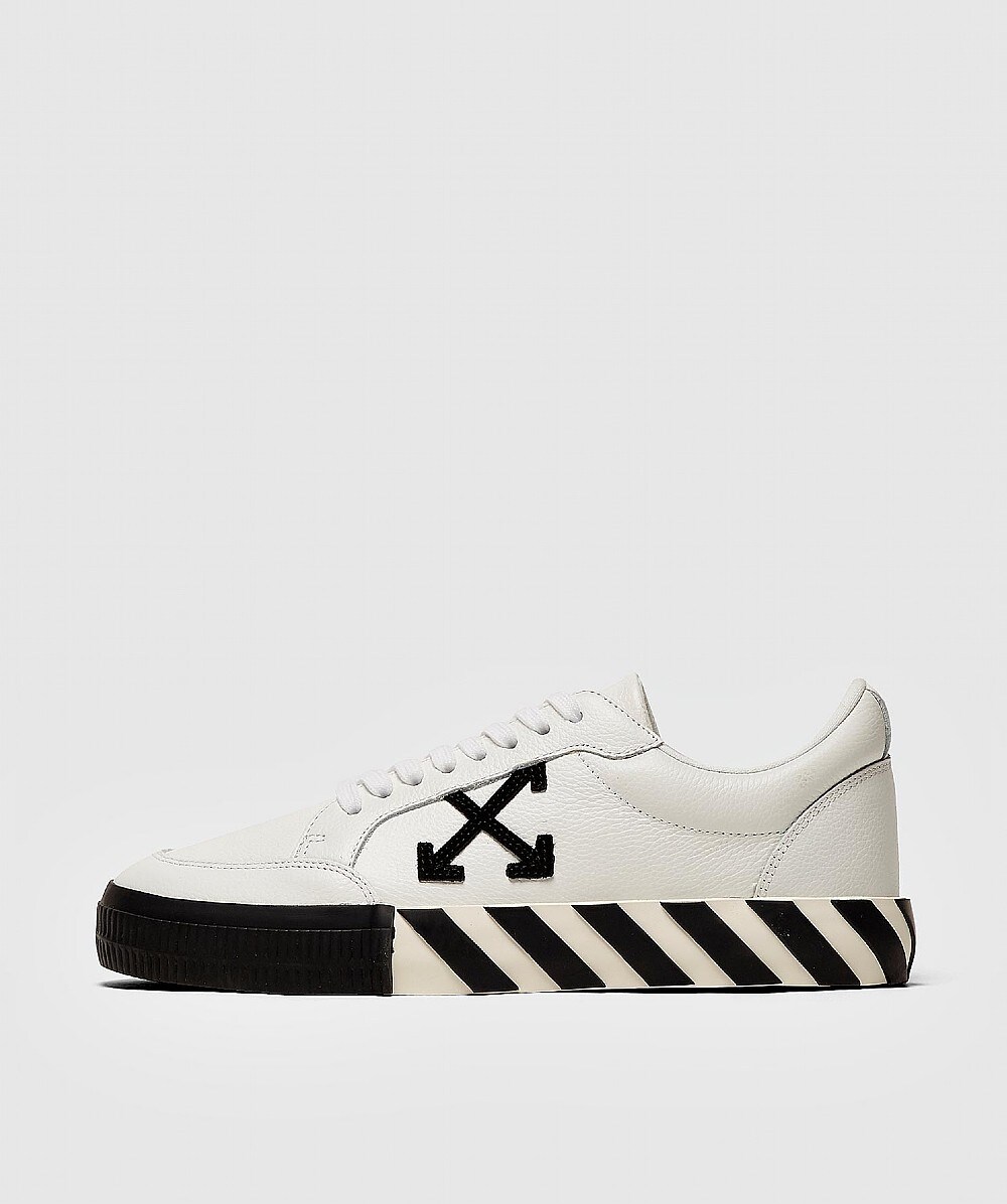 OFF-WHITE c/o VIRGIL ABLOH LOW VULCANISED SNEAKER | White/black ...