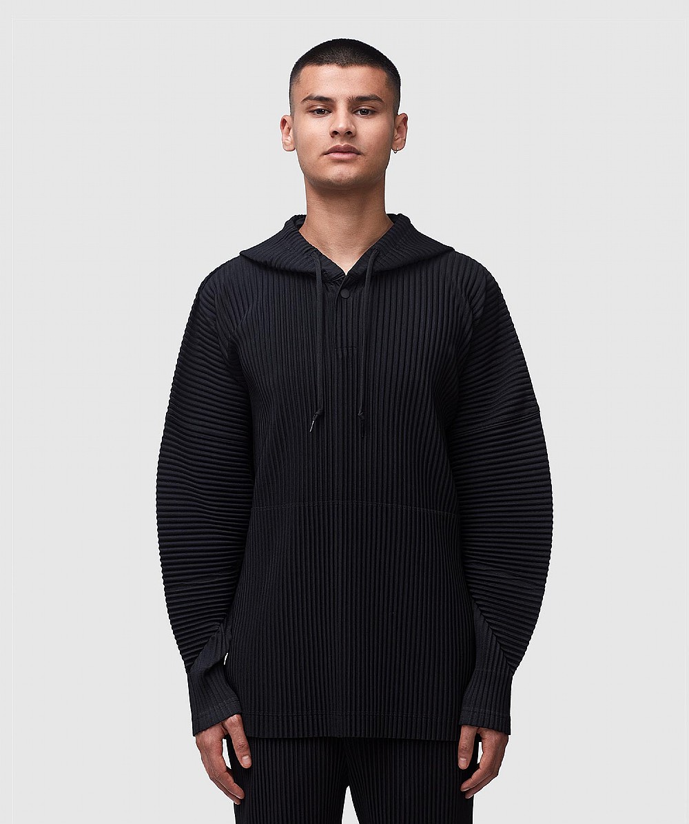 HOMME PLISSE ISSEY MIYAKE PLEATS HOODED SWEATSHIRT | Black | SEVENSTORE