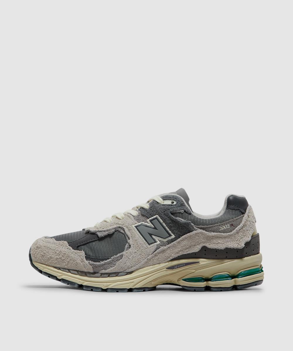 New Balance 2002R protection pack sneaker | GREY/GREY/WHITE