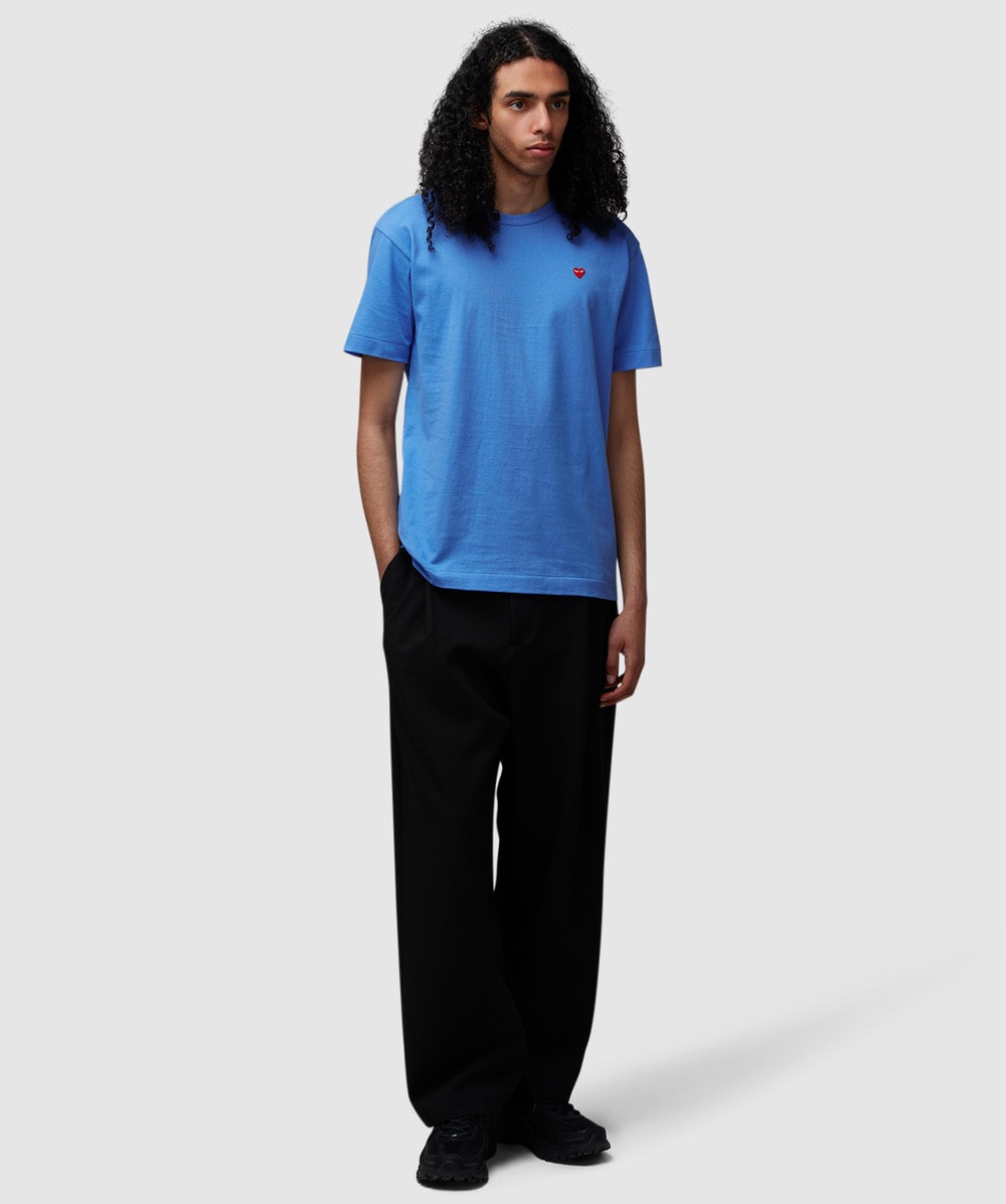 Comme des Garçons PLAY Small chest logo t-shirt | BLUE/RED