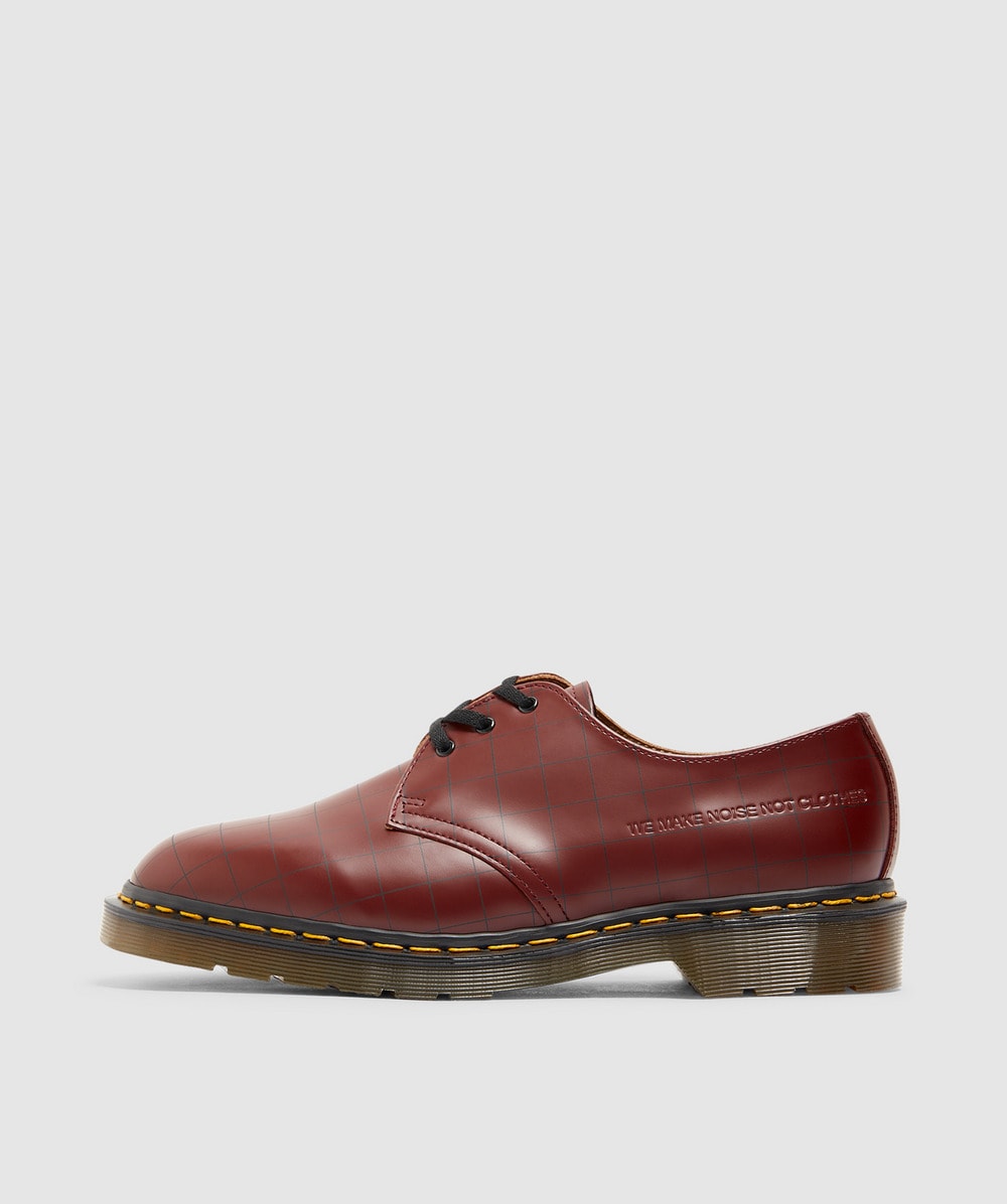 Cheap cherry sales red dr martens