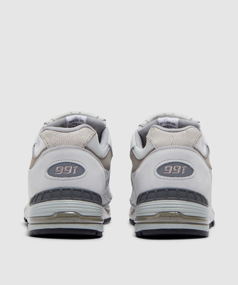 New balance made in usa hot sale 991 sneaker