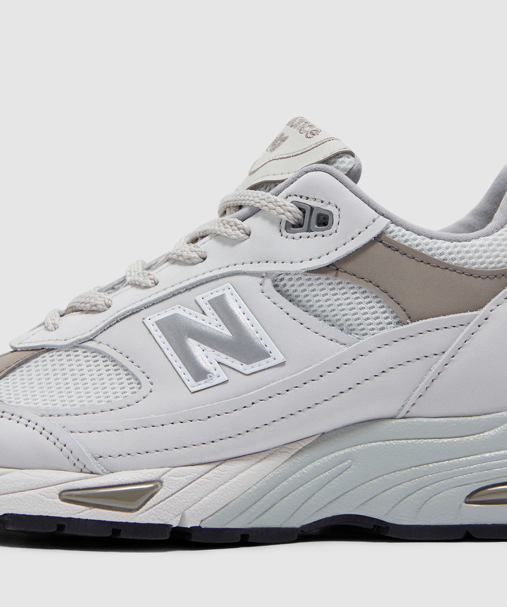 New balance sales 991 white silver