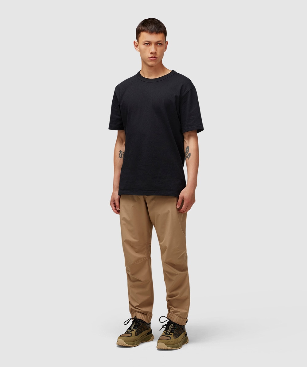 MONCLER GRENOBLEモンクレールDay-Namic Logo Pantsパンツ 楽天市場】モンクレール ナイロンパンツ メンズ トレーナー