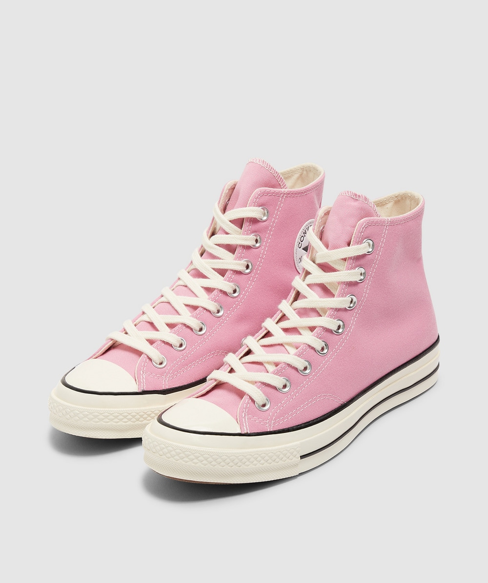 chuck taylors 70