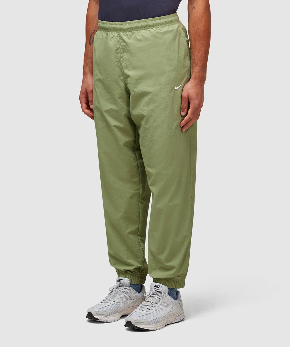 Nike Solo swoosh track pant, OIL GREEN/WHITE