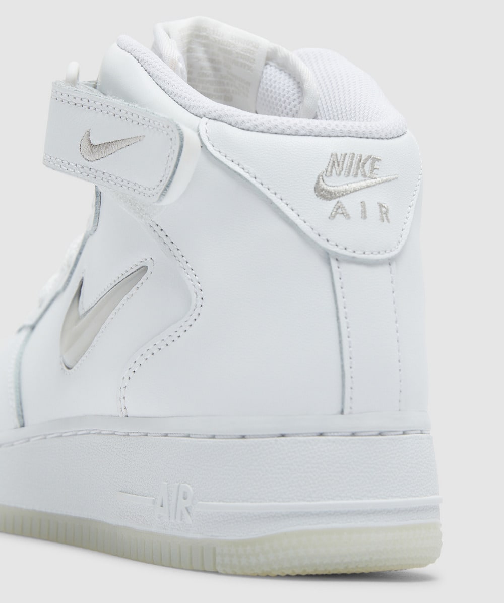 nike air force silver metallic
