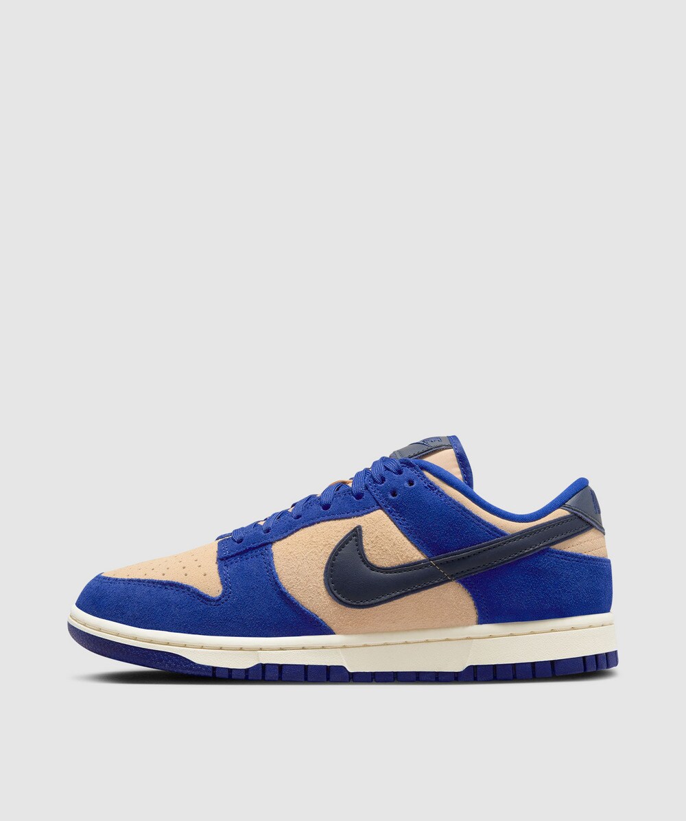navy blue nike womens sneakers