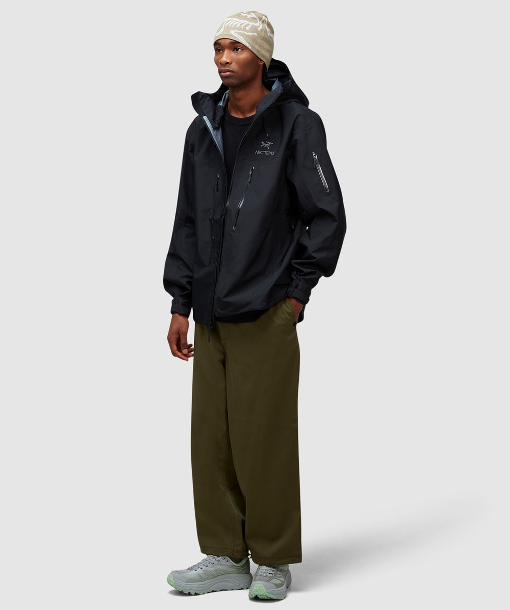 Arcteryx Alpha SV jacket | BLACK | SEVENSTORE Arcteryx Alpha SV jacket | BLACK | SEVENSTORE