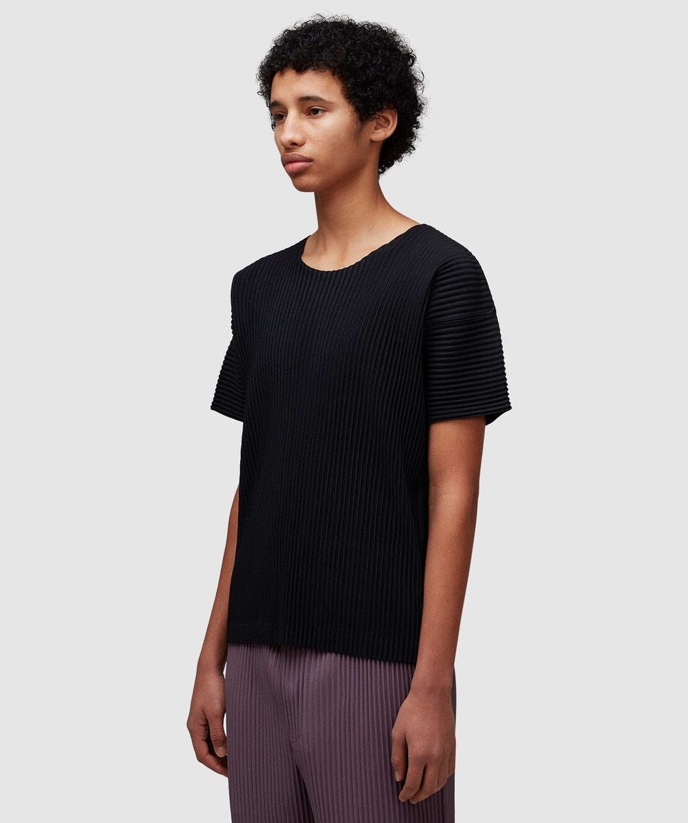 Homme Plissé Issey Miyake Basic pleats t-shirt | BLACK