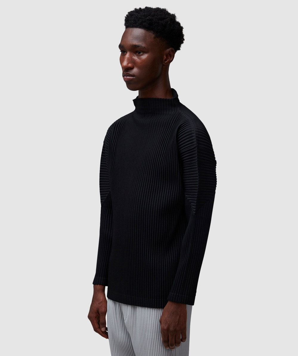 Black roll neck deals t shirt