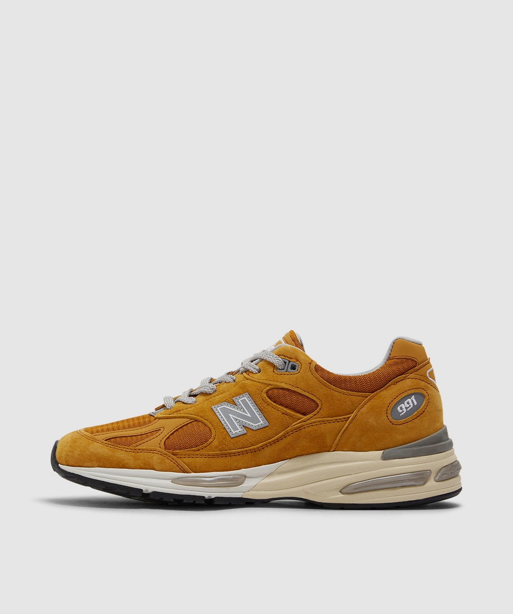 New Balance MIUK M991v2 sneaker | YELLOW | SEVENSTORE