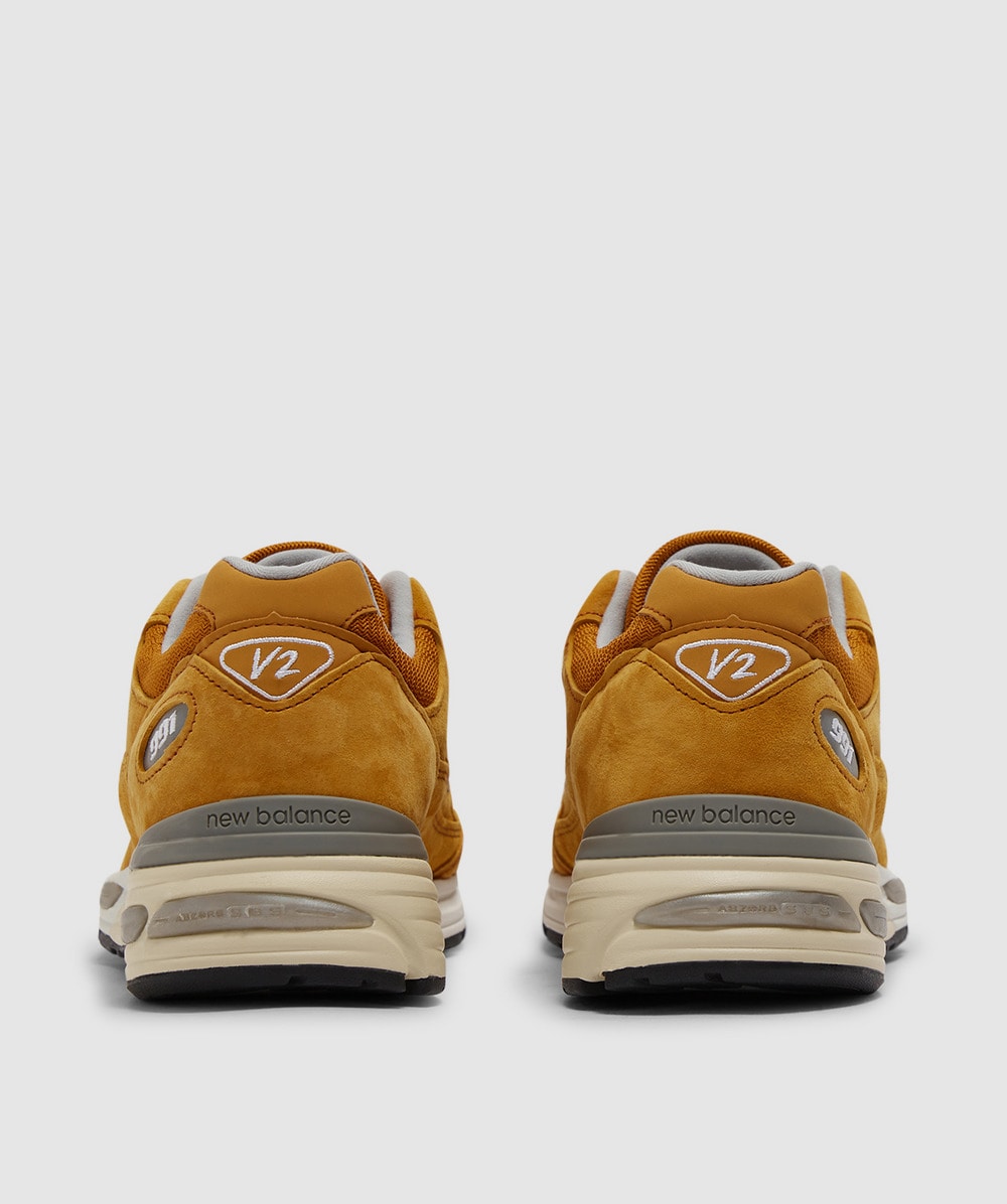 New Balance MIUK M991v2 sneaker | YELLOW | SEVENSTORE