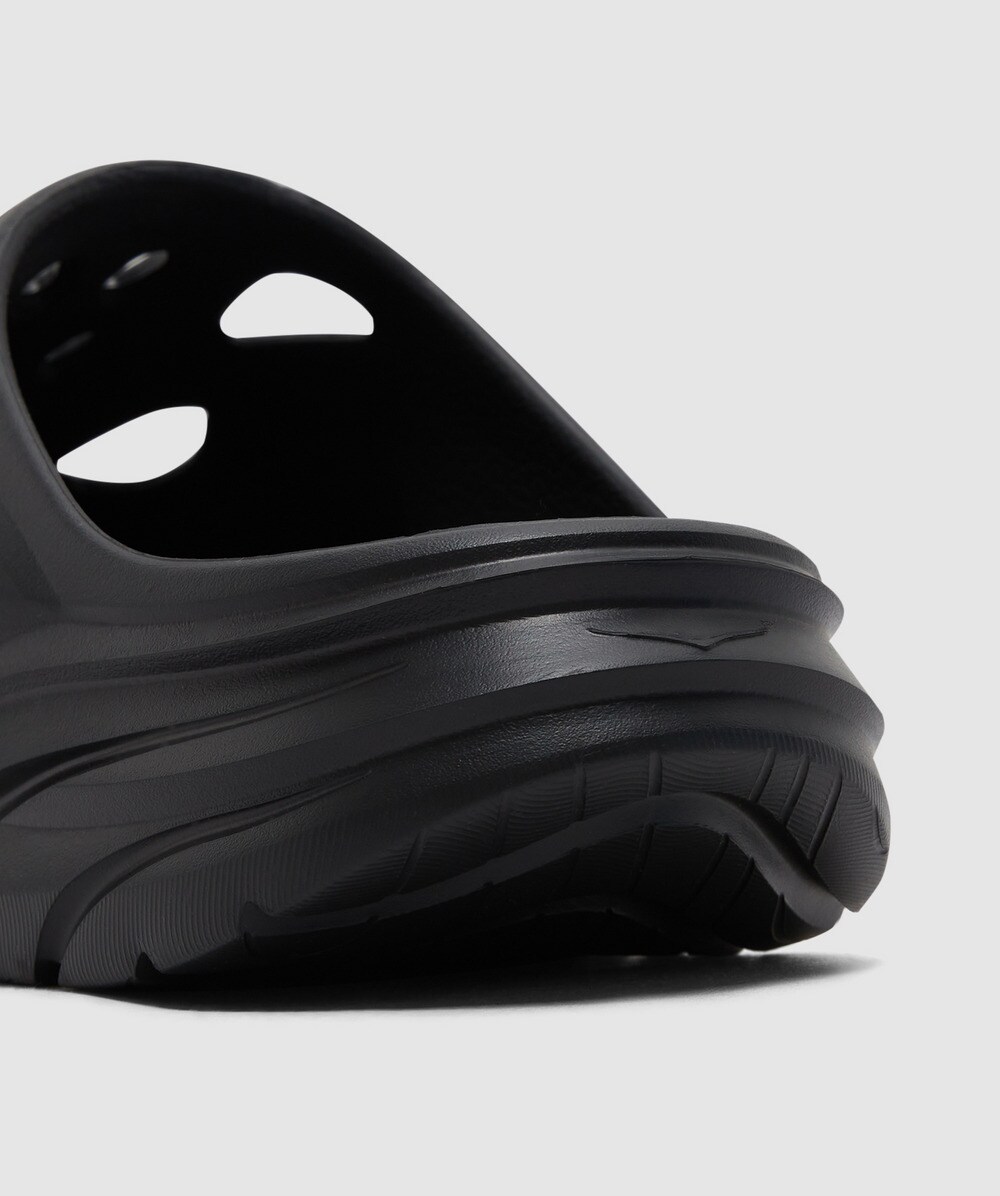 Hoka Ora recovery mule | BLACK / BLACK | SEVENSTORE