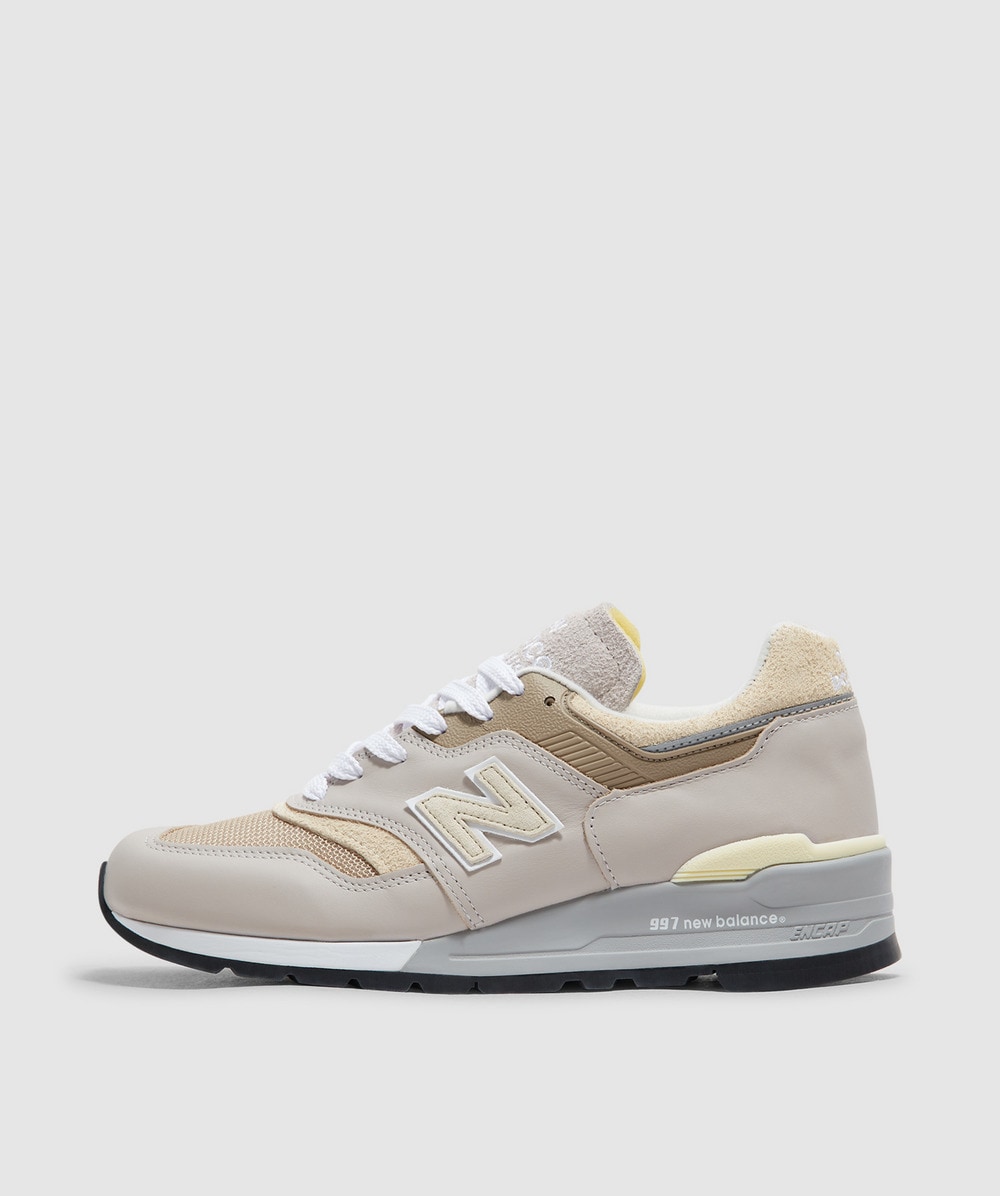 New Balance Mius 997 Sneaker (Grey/Beige - 6) - Size 6 - Men's, Unisex