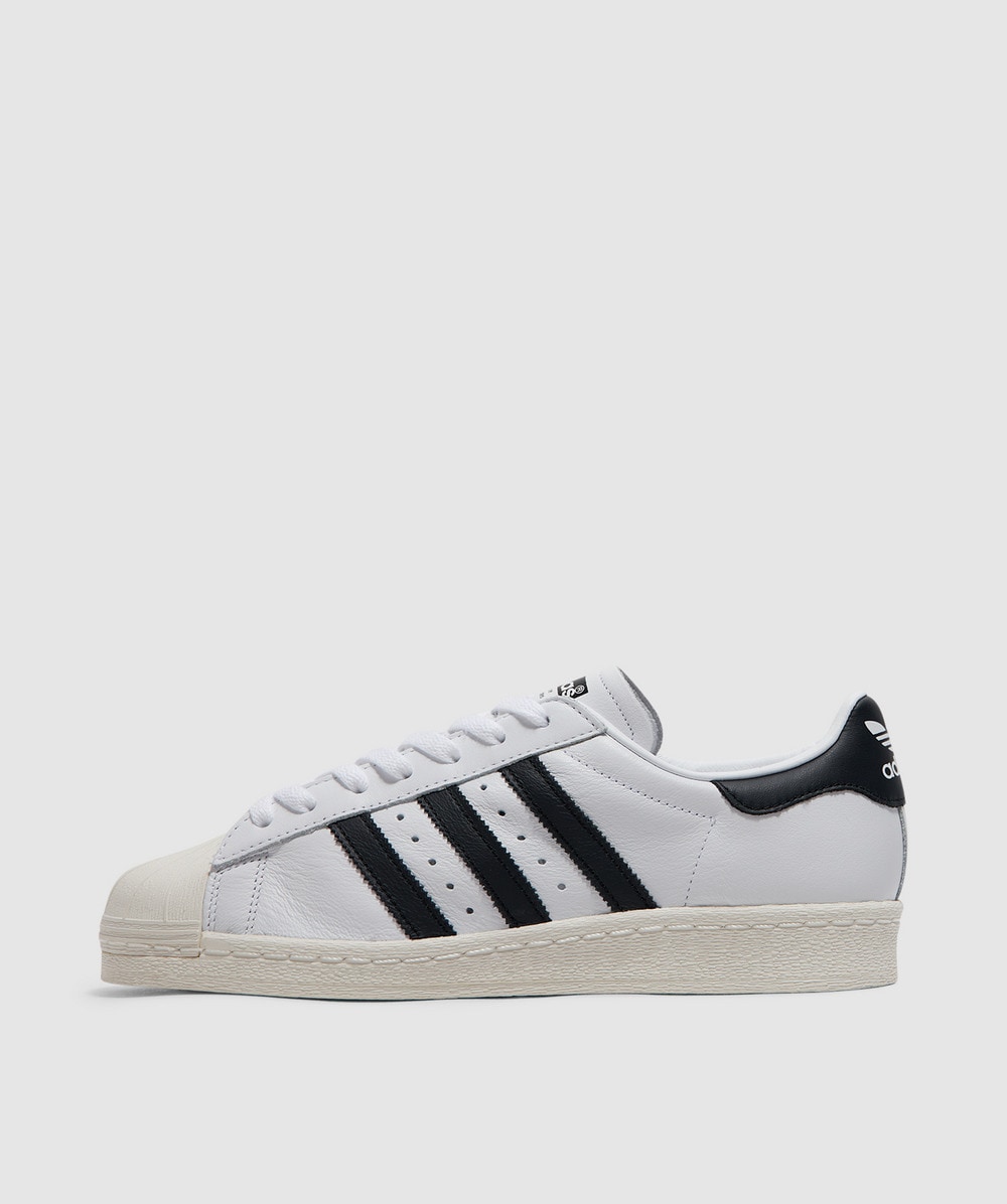 Adidas Originals Adidas Superstar 82 Trainer In Ftwr White/core Black/off White