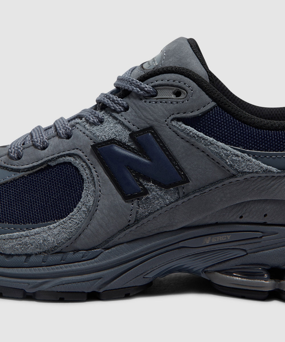 New Balance 2002r sneaker | NAVY | SEVENSTORE