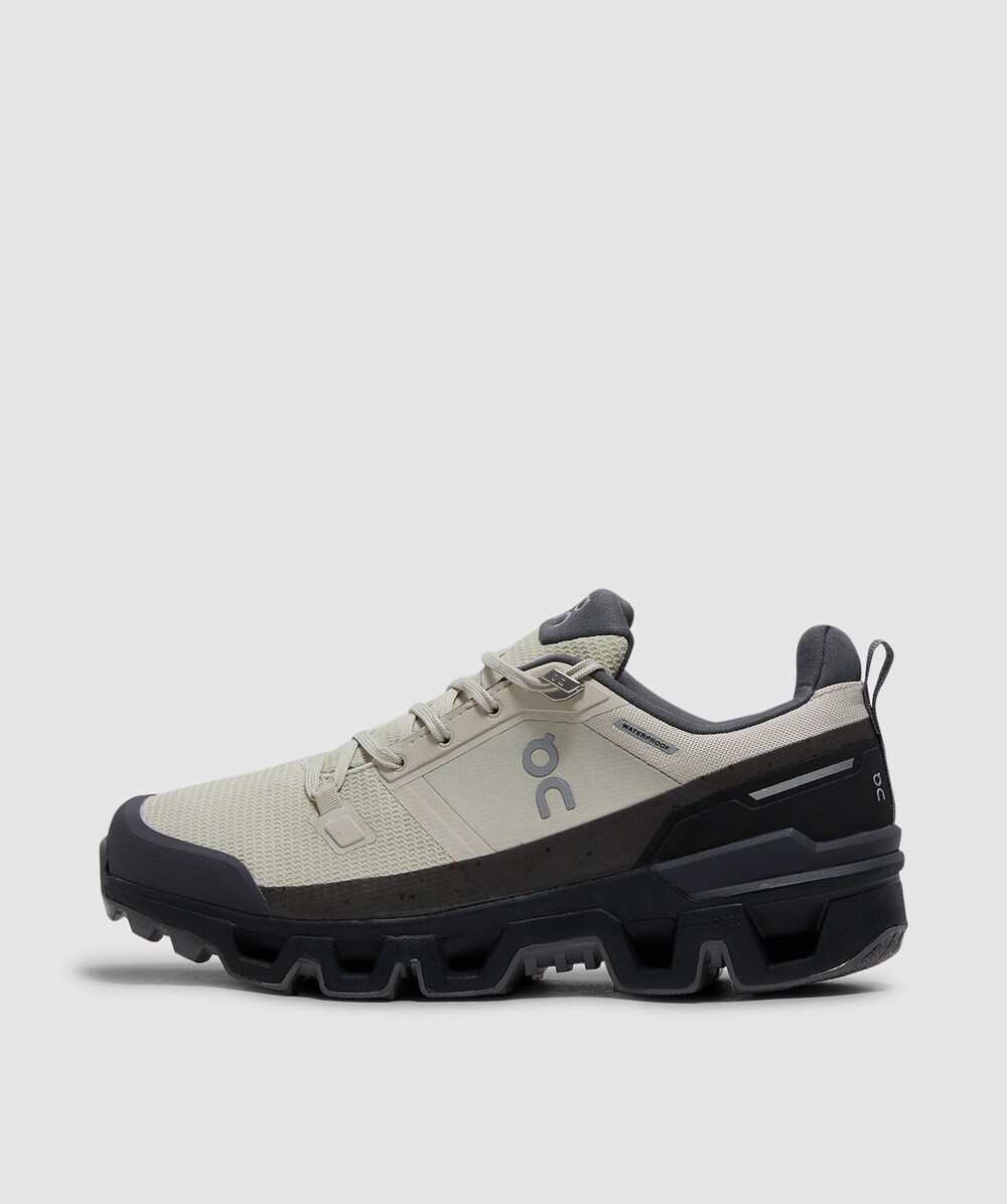 ON ON CLOUDWANDER WATERPROOF SNEAKER