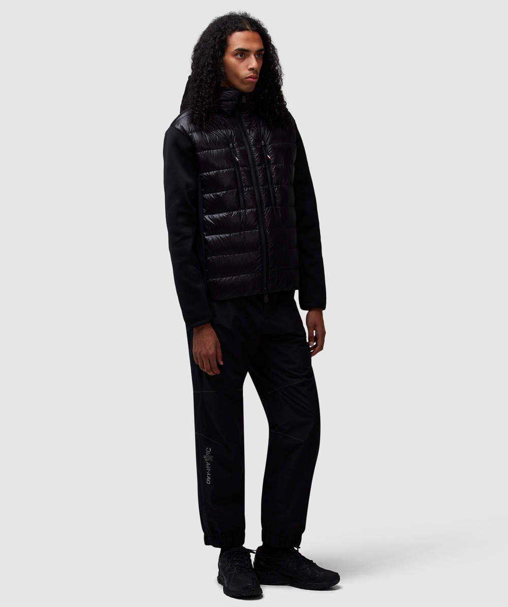 MONCLER GRENOBLE ジップ付きカーディガン Moncler Grenoble Zip Cardigan Black at CareOfCarl.com