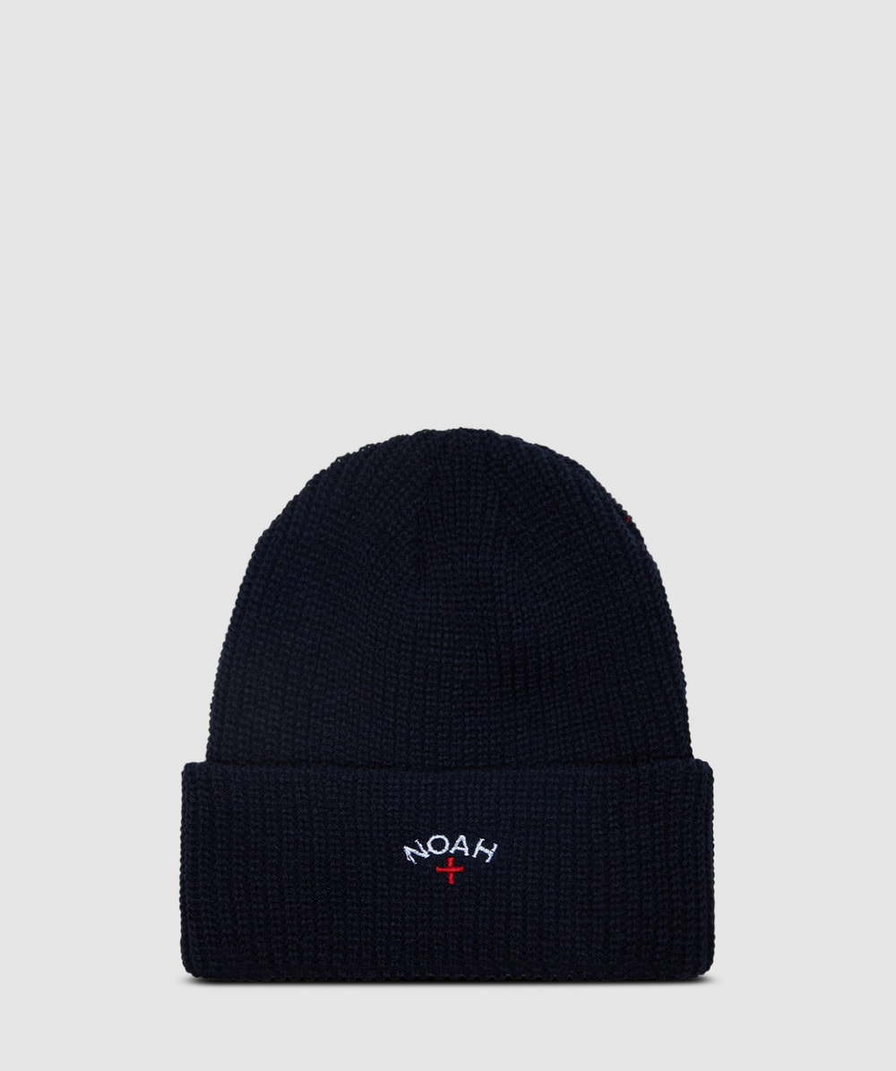 Noah Core Logo Beanie In Navy