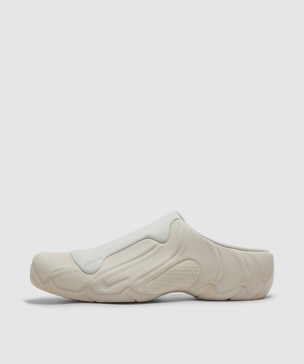 Nike Clogposite Mules Light Orewood Brown / White In Lt Orwd Brn/lt Orwd Brn-brt Cr