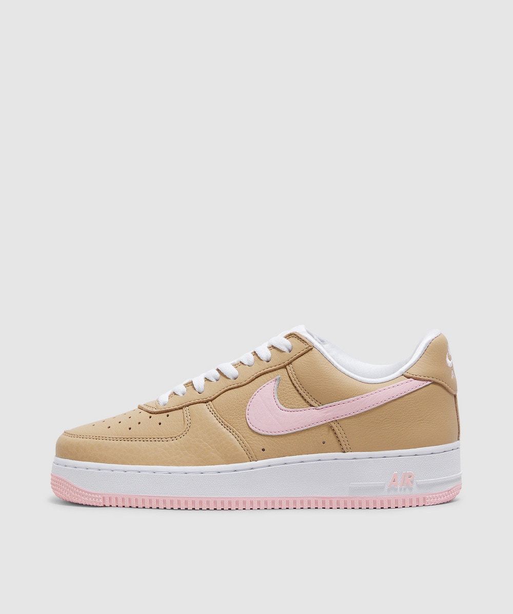 Nike Low-top Rubber Sole Sneakers With Contrast Stitching In Brown