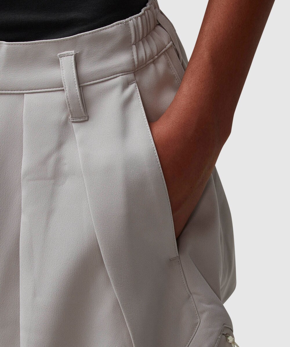 GOOPiMADE P01-M “Asymptotic” utility short | BONE | SEVENSTORE