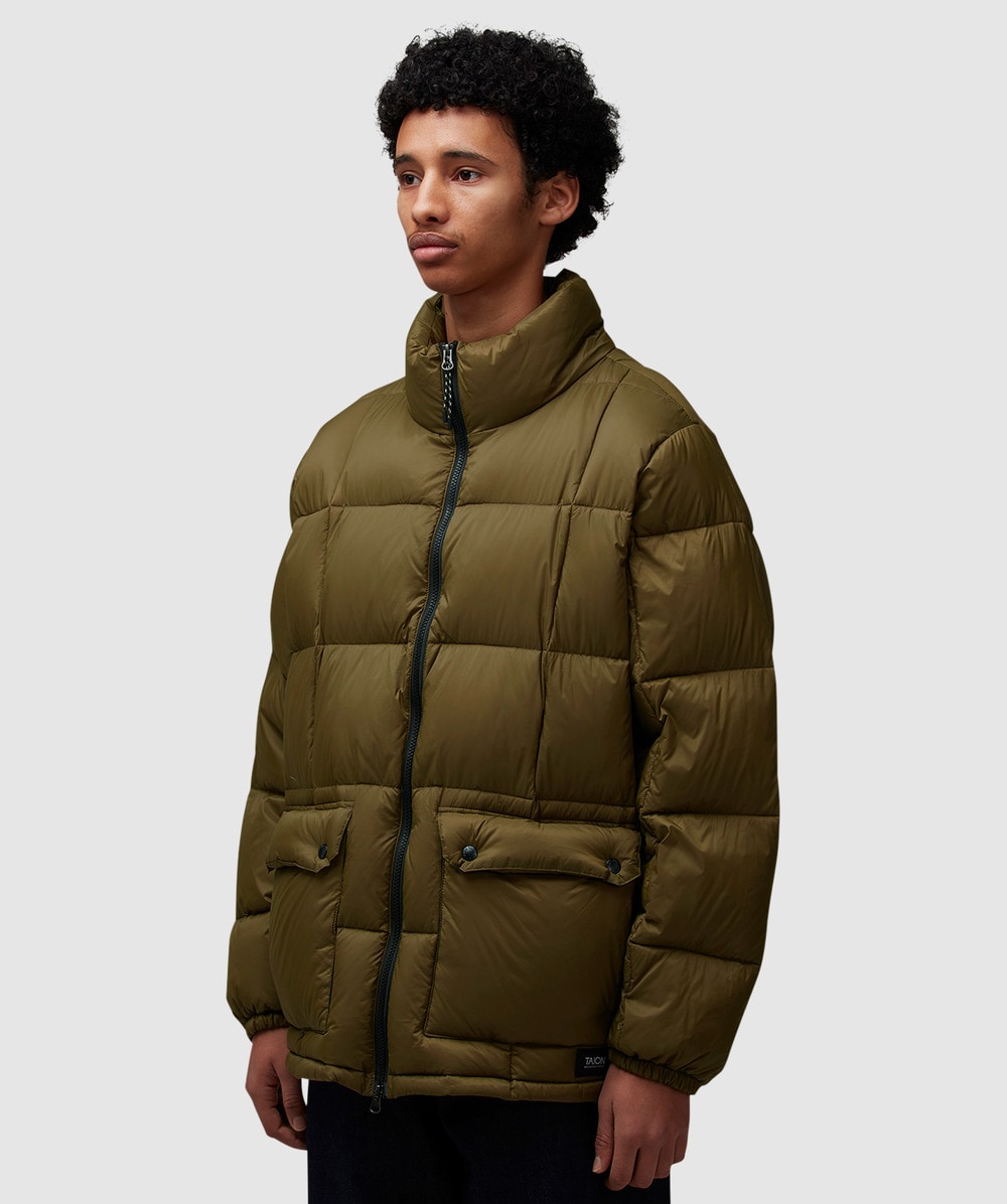 ジャケット・アウター WIND AND SEA x TAION Volume Down Vest TAION - Military V-Neck Zip Down Vest in Olive – gravitypope