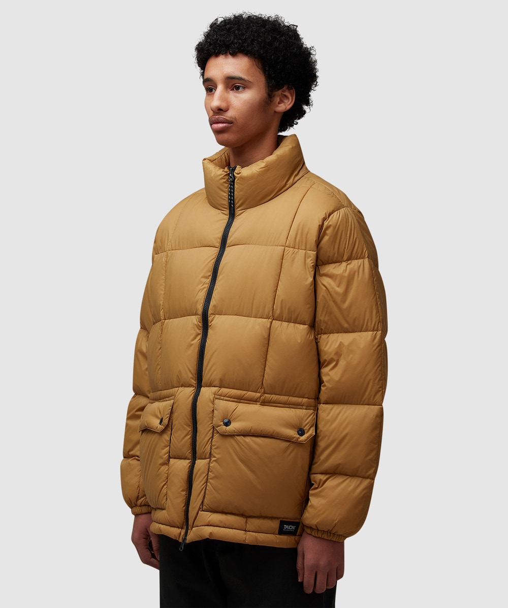 Taion Mountain volume down jacket | BEIGE | SEVENSTORE