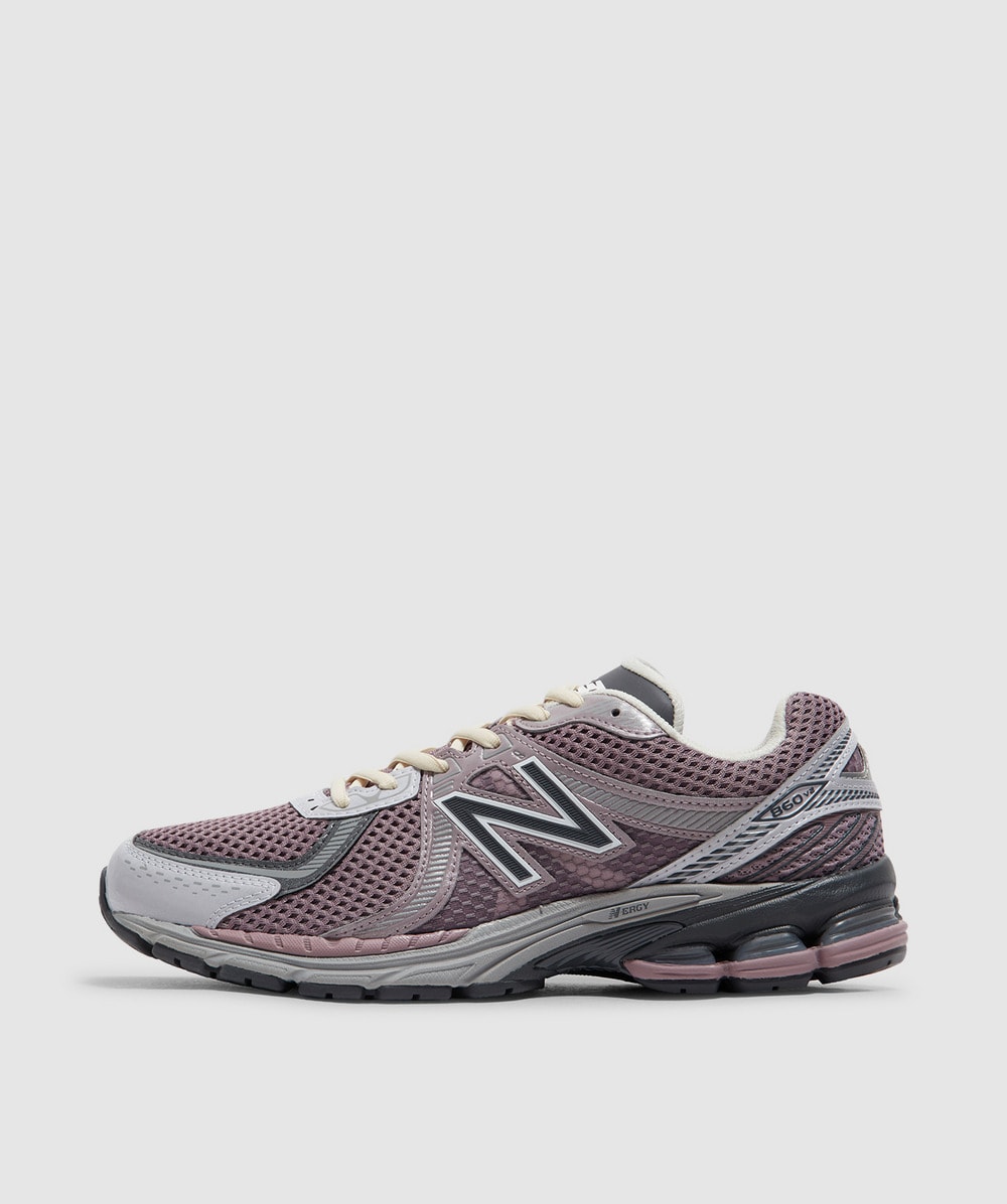 New Balance 860v2 Trainer In Purple