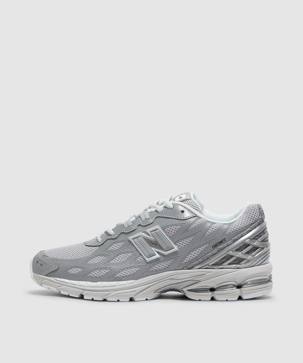 New Balance 1906W Sneaker (Silver/White - 6) - Size 6 - Men's, Unisex