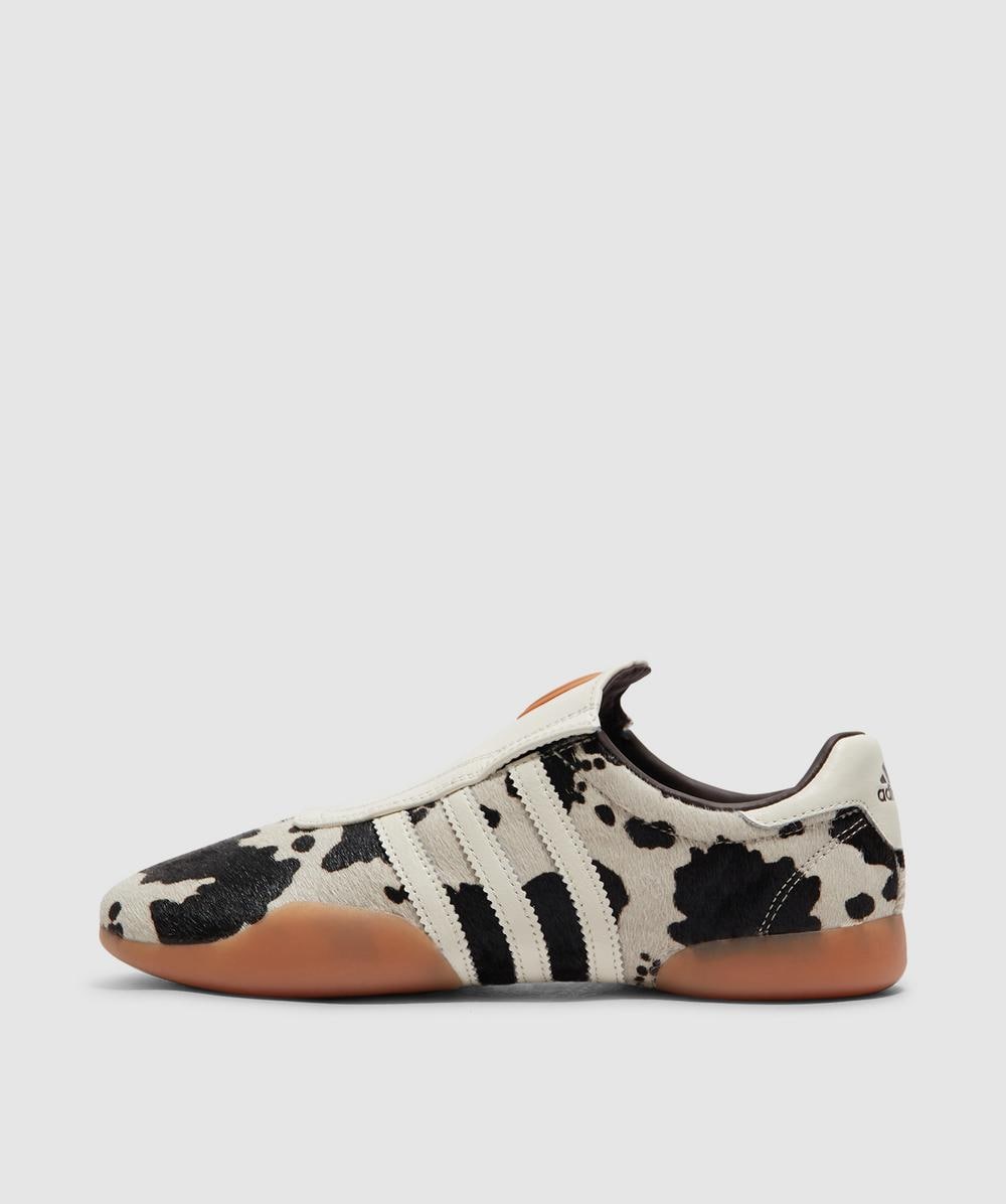ADIDAS ORIGINALS ADIDAS TAEKWONDO MEI PONY HAIR SNEAKER