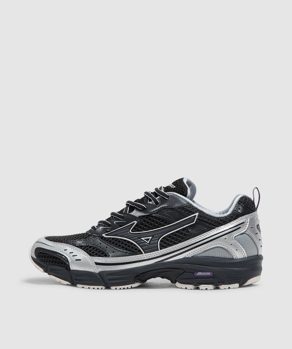 Mizuno Mxr Sneakers In Black/black Sand/purple Haze