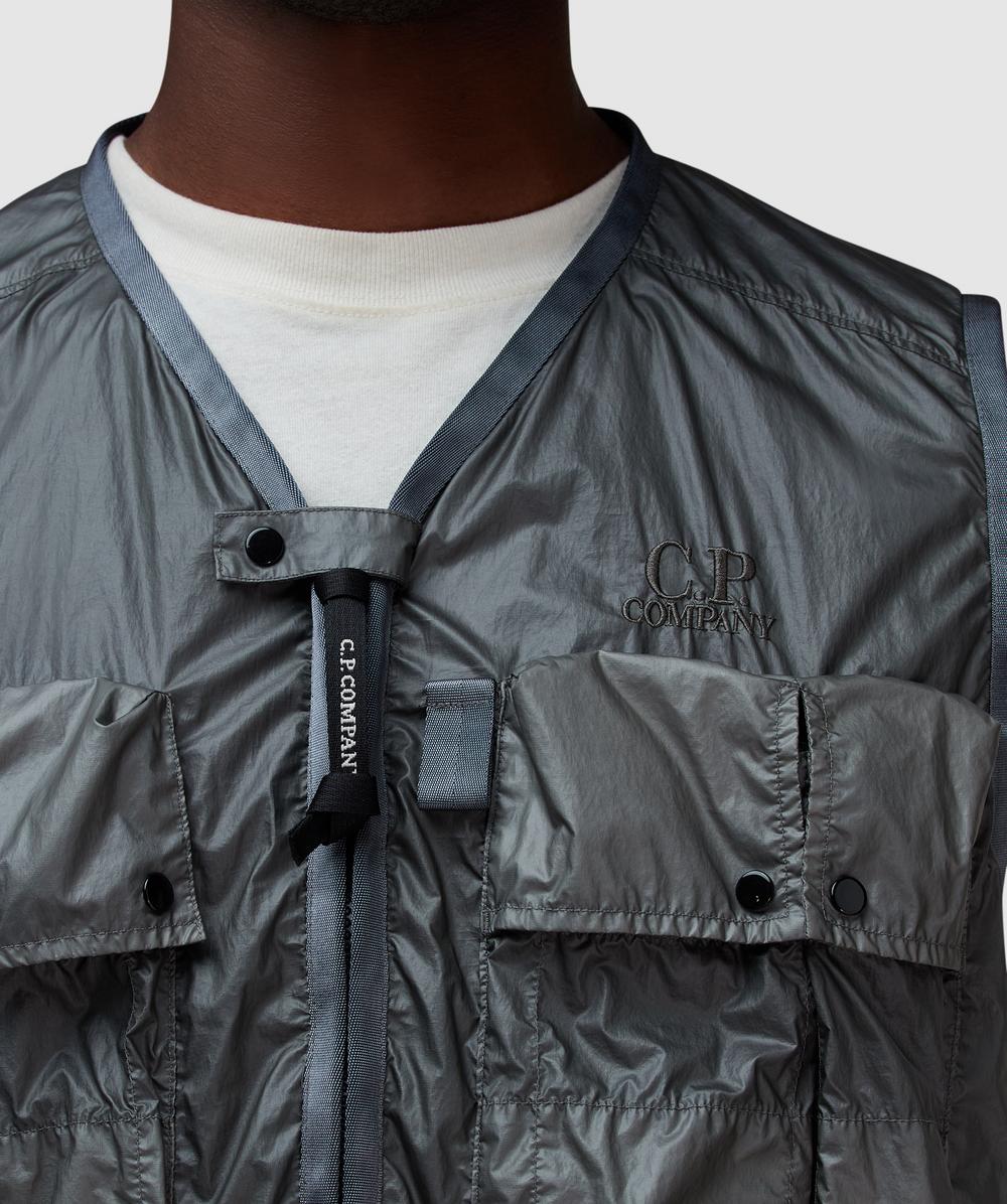 トップス C.P. COMPANY-GARMENT DYED VEST C.P. Company Men's D.D Shell Down Vest in Vintage Khaki C.P.