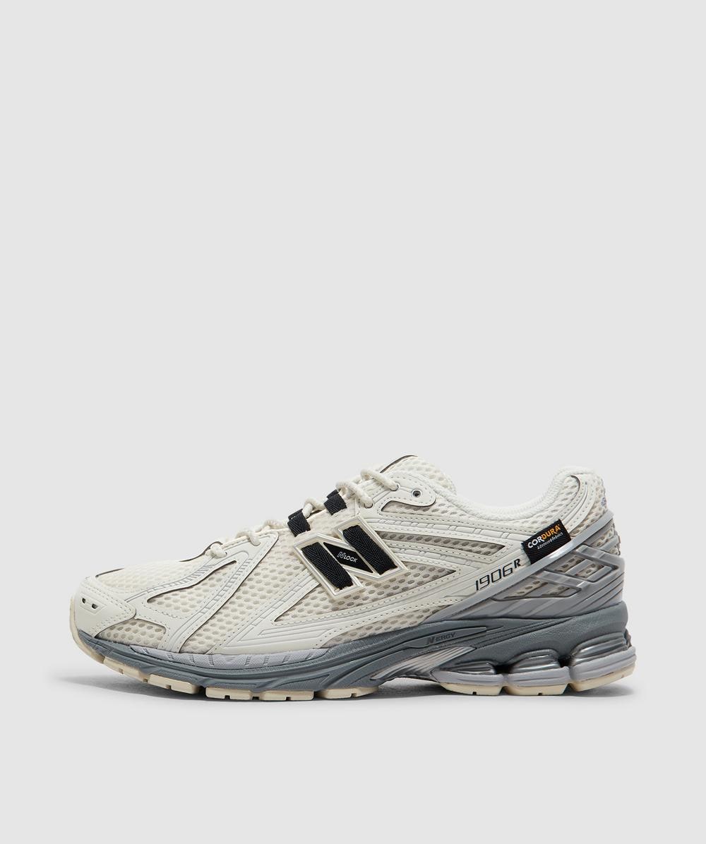 New Balance 1906r Cordura Trainer In Cordura Biege/black