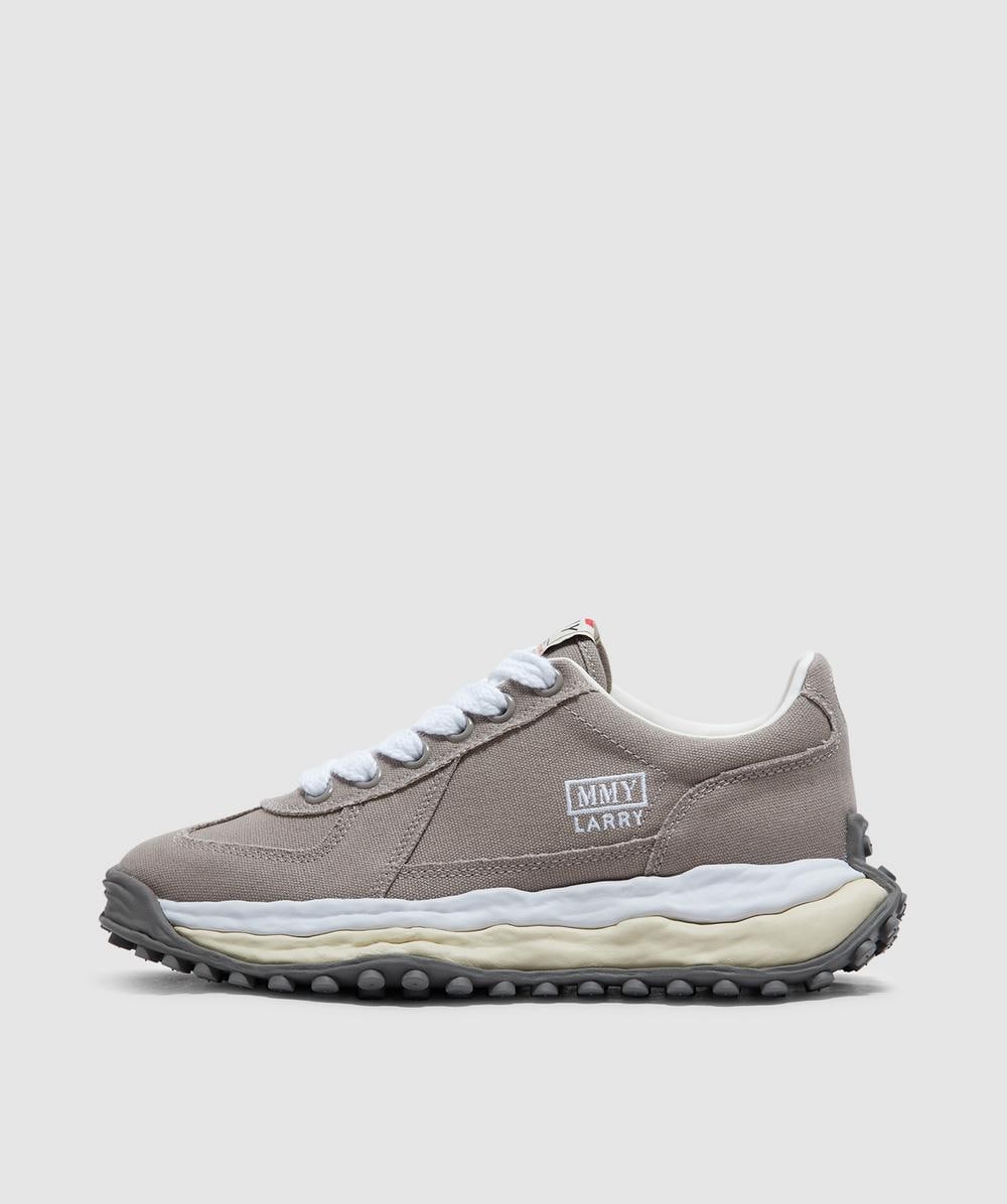 Miharayasuhiro Maison Mihara Yasuhiro Larry Low Top Sneaker In Grey