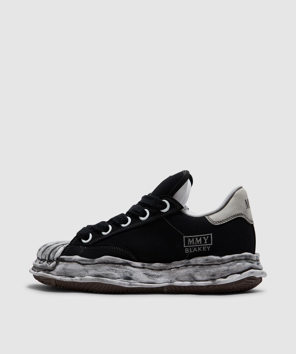 Maison Mihara Yasuhiro Blakey Puffer Low Top Sneaker (Black - 45) - Size 45, Unisex