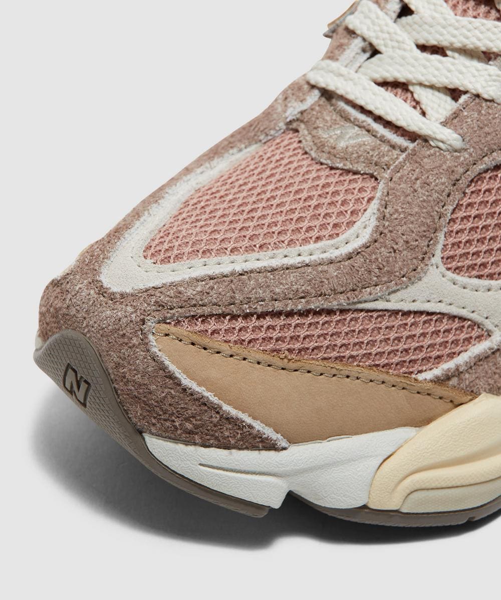 New Balance 9060 sneaker | PINK/TAN | SEVENSTORE