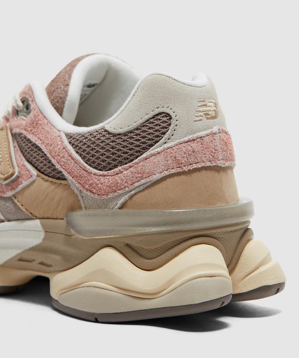 【関税込み】New Balance タン＆ピンク 9060 スニーカー New Balance 9060 