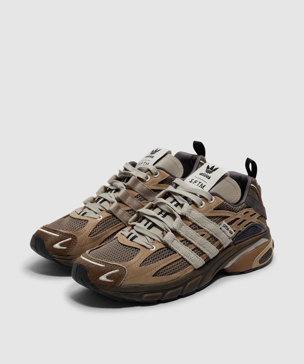 adidas x SFTM adistar cushion sneaker | SIMPLE BROWN/NIGHT