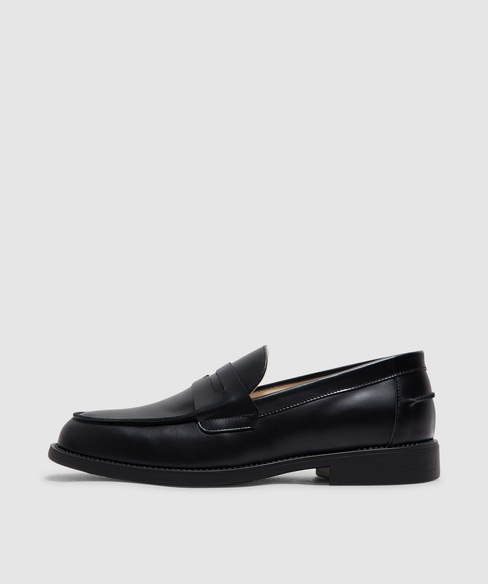 Duke & Dexter Duke + Dexter Wilde Penny Loafer In Black
