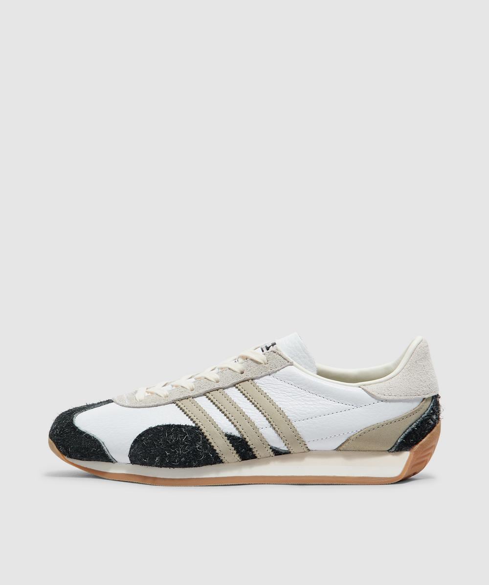 adidas Country Og Sneaker (Ftwr White/Putty Grey/Core Black - 7) - Size Clothing & Accessories > Shoes, Unisex
