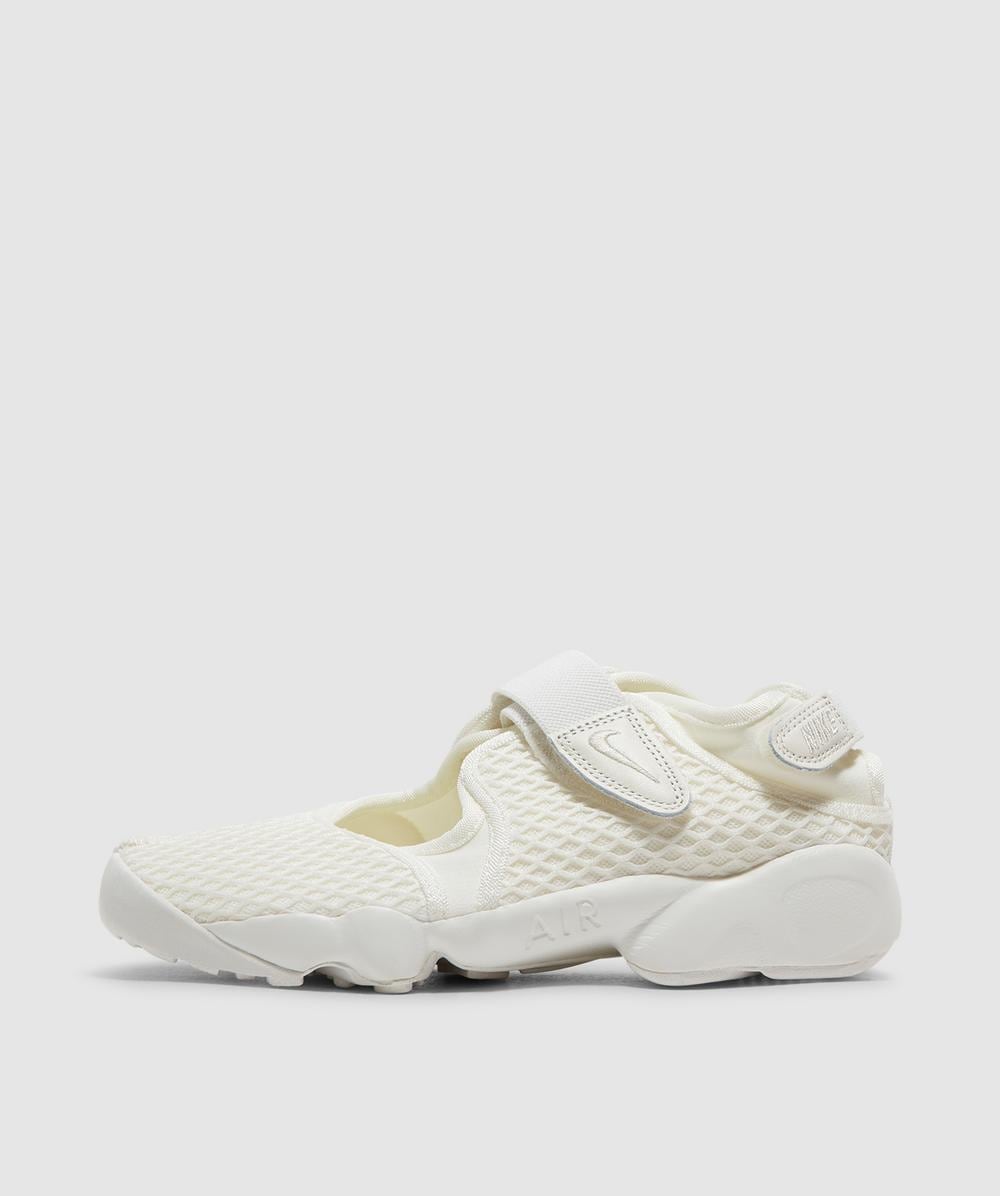 Nike Air Rift Lace Sneaker