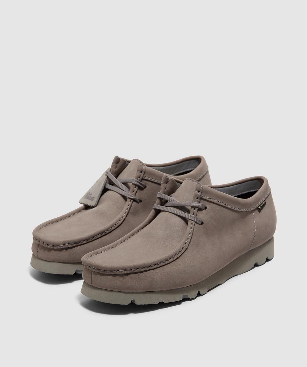 Clarks Wallabee GTX - Oakmoss Nubuck – Kith