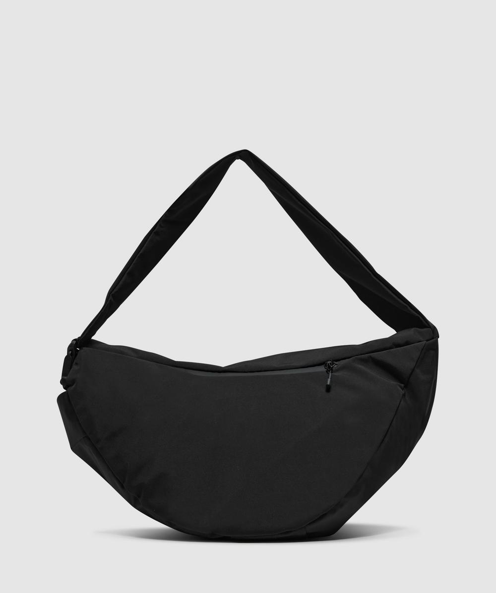 Puma X Heliot Emil sling bag | PUMA BLACK | SEVENSTORE