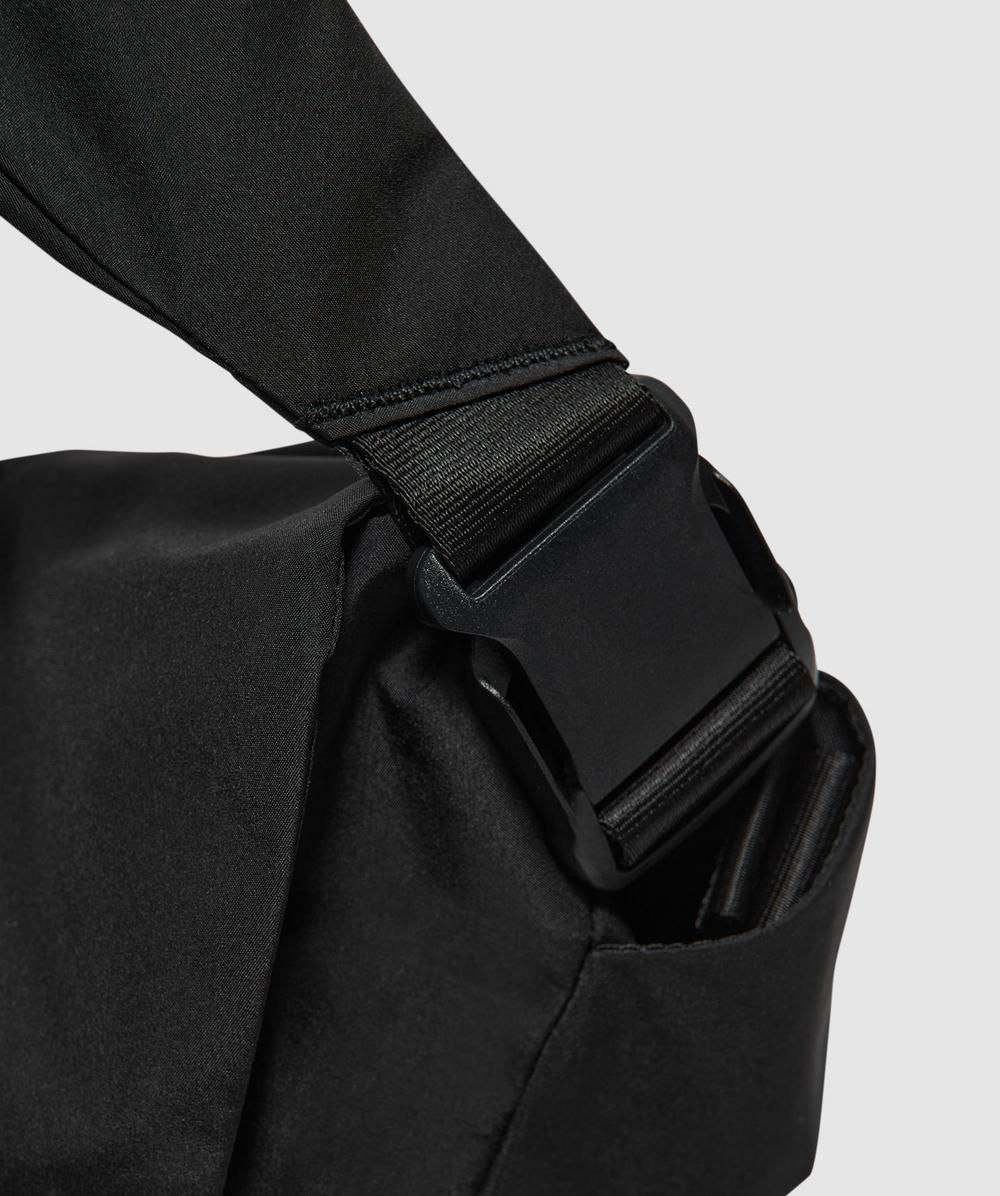 Puma X Heliot Emil sling bag | PUMA BLACK | SEVENSTORE