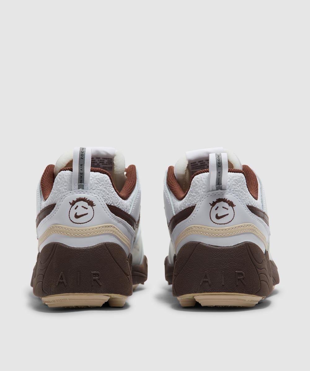 Nike x Travis Scott zoom field jaxx sneaker | WHITE/LT