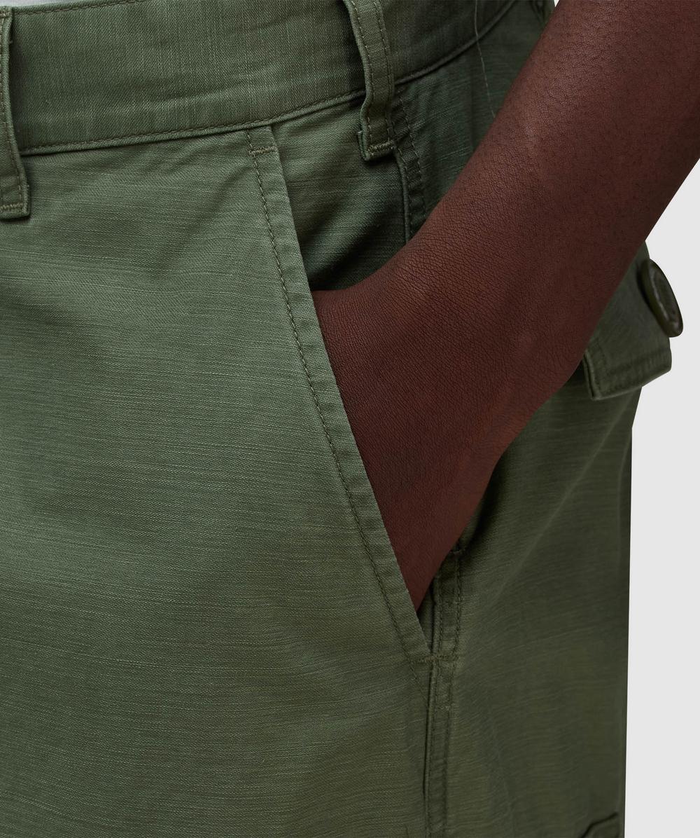 パンツ NEIGHBORHOOD wide cargo pants OLIVE DRAB Neighborhood Men's Wide Cargo Pants in Olive Drab Neighborhood
