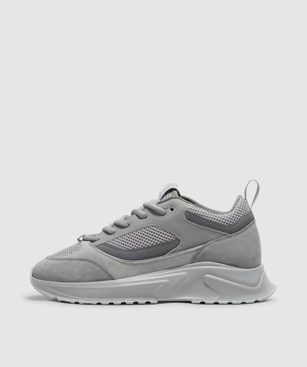 Cleens Essential Runner Trainer In Shadow Grey