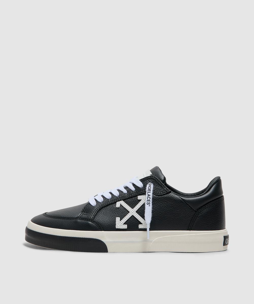 Off White C/o Virgil Abloh Off White Co Virgil Abloh Vulcanised Low Sneaker In Black